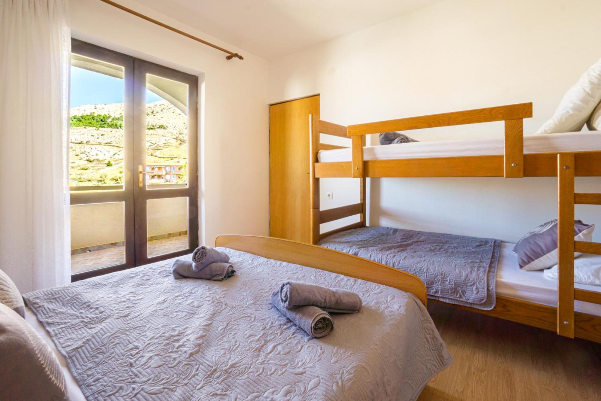 Apartment And Room Bacic メタイナ 部屋 写真